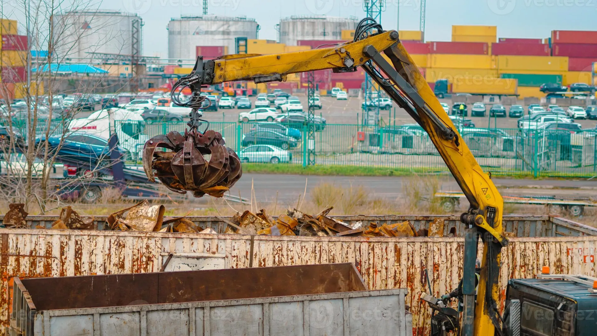 Scrap handling crane at Bull Metal